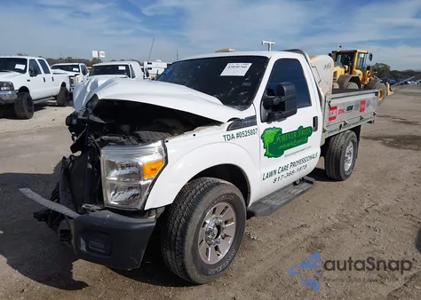 2015 Ford F-250 Xl z USA, uszkodzony, nr VIN 1FDBF2A68FEC83695